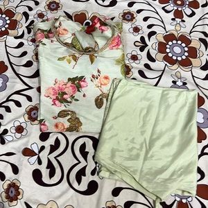 Kurthi with pant size L colour green nd cream